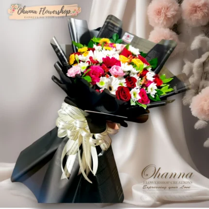 Roses Vibrantes Bloom